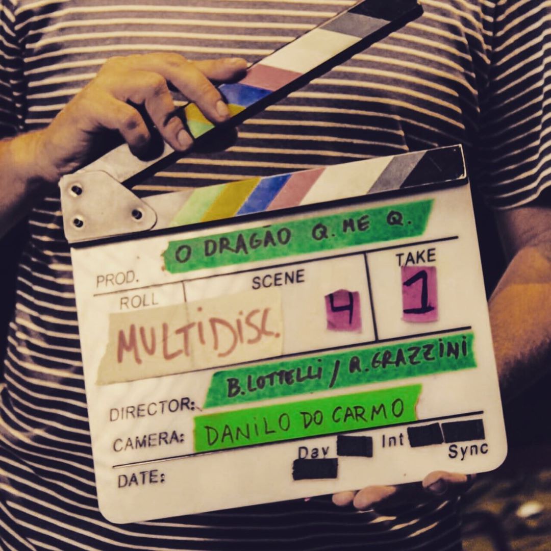 Claquete de cinema, símbolo da produção audiovisual da Grão